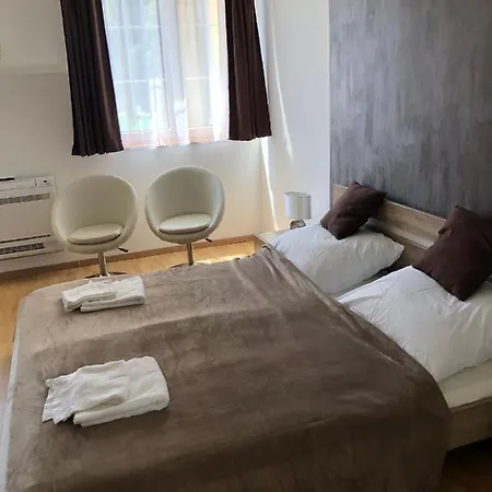 Pool Apartment Siofok