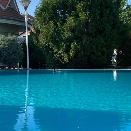 Pool Apartment Siofok